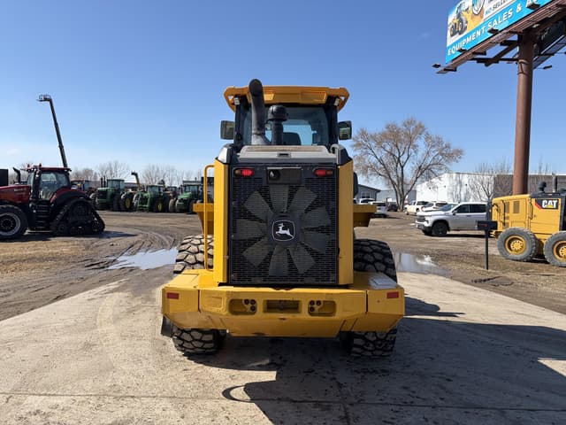 Image of John Deere 624P equipment image 3