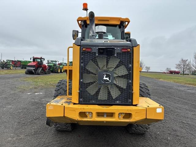 Image of John Deere 624P equipment image 4