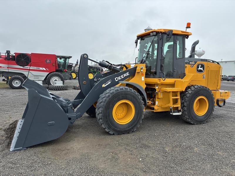 Image of John Deere 624P Primary image