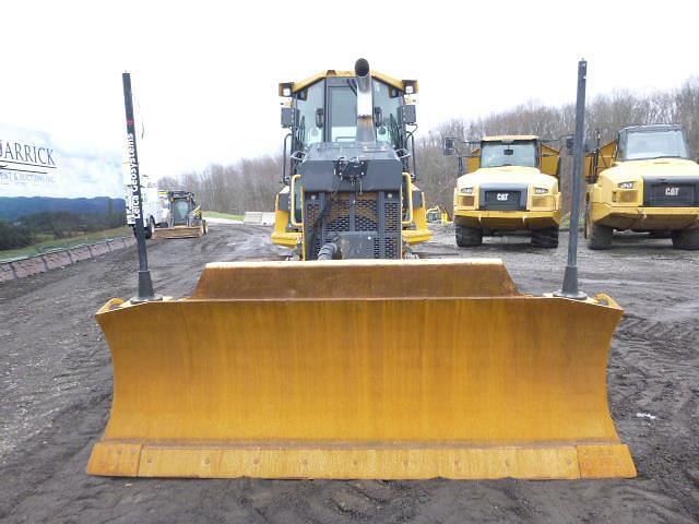 Image of John Deere 700L LGP equipment image 1