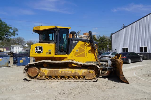 Image of John Deere 850L LGP equipment image 4