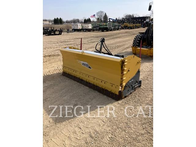 Image of John Deere 244L equipment image 4