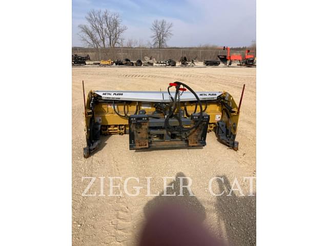 Image of John Deere 244L equipment image 1