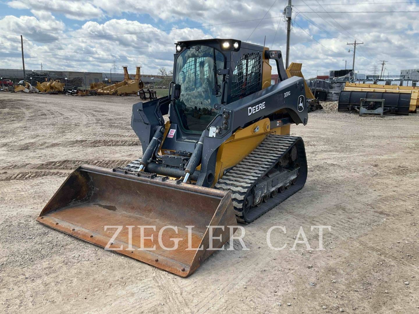 2022 John Deere 331G Equipment Image0