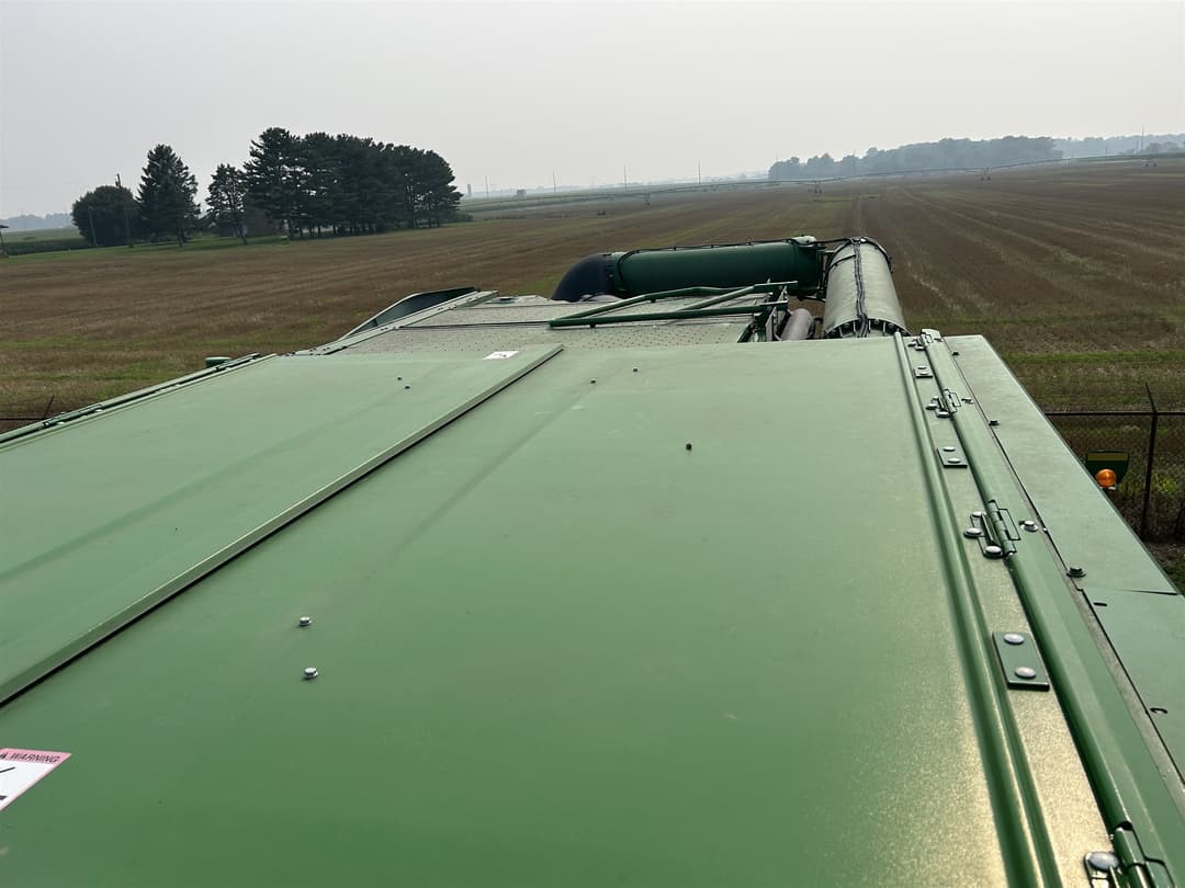 Image of John Deere S770 Primary image