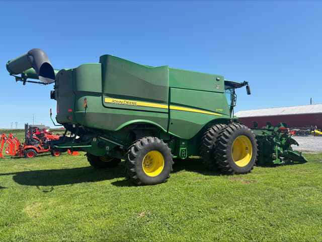 Image of John Deere S770 equipment image 2