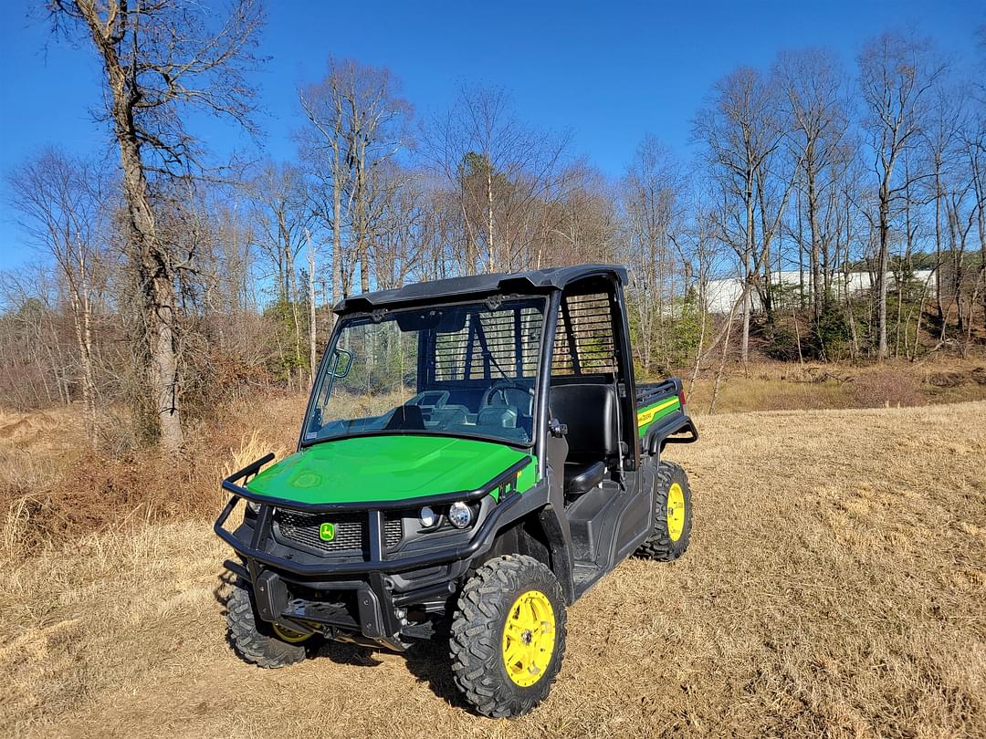 Image of John Deere XUV 835R Image 0