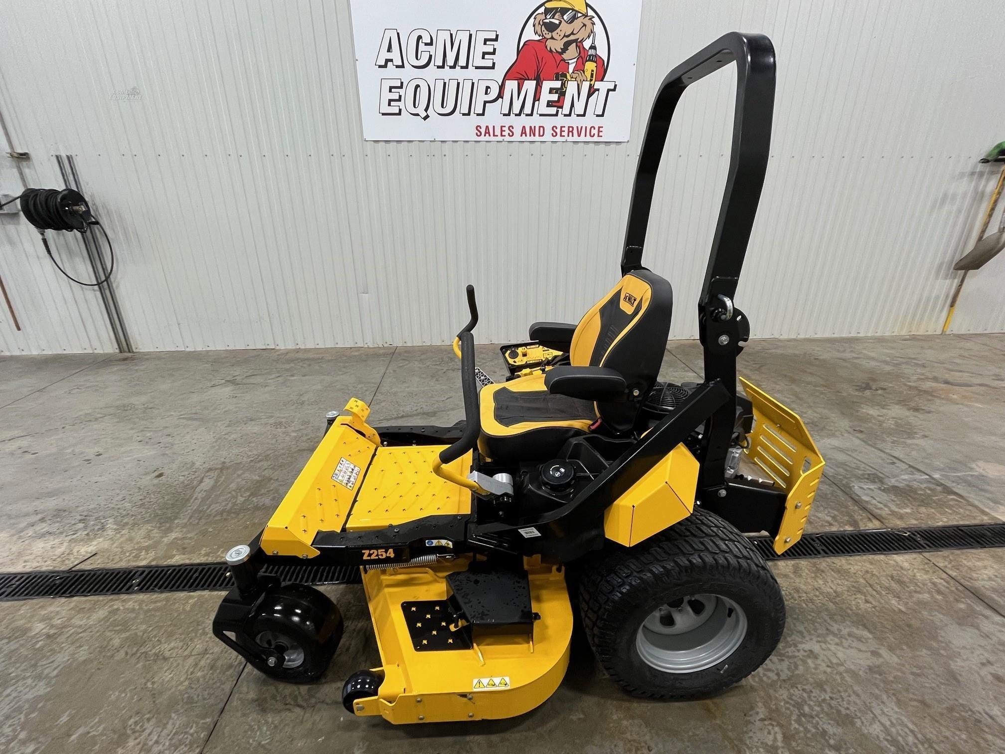 2022 Dewalt Z254 Equipment Image0