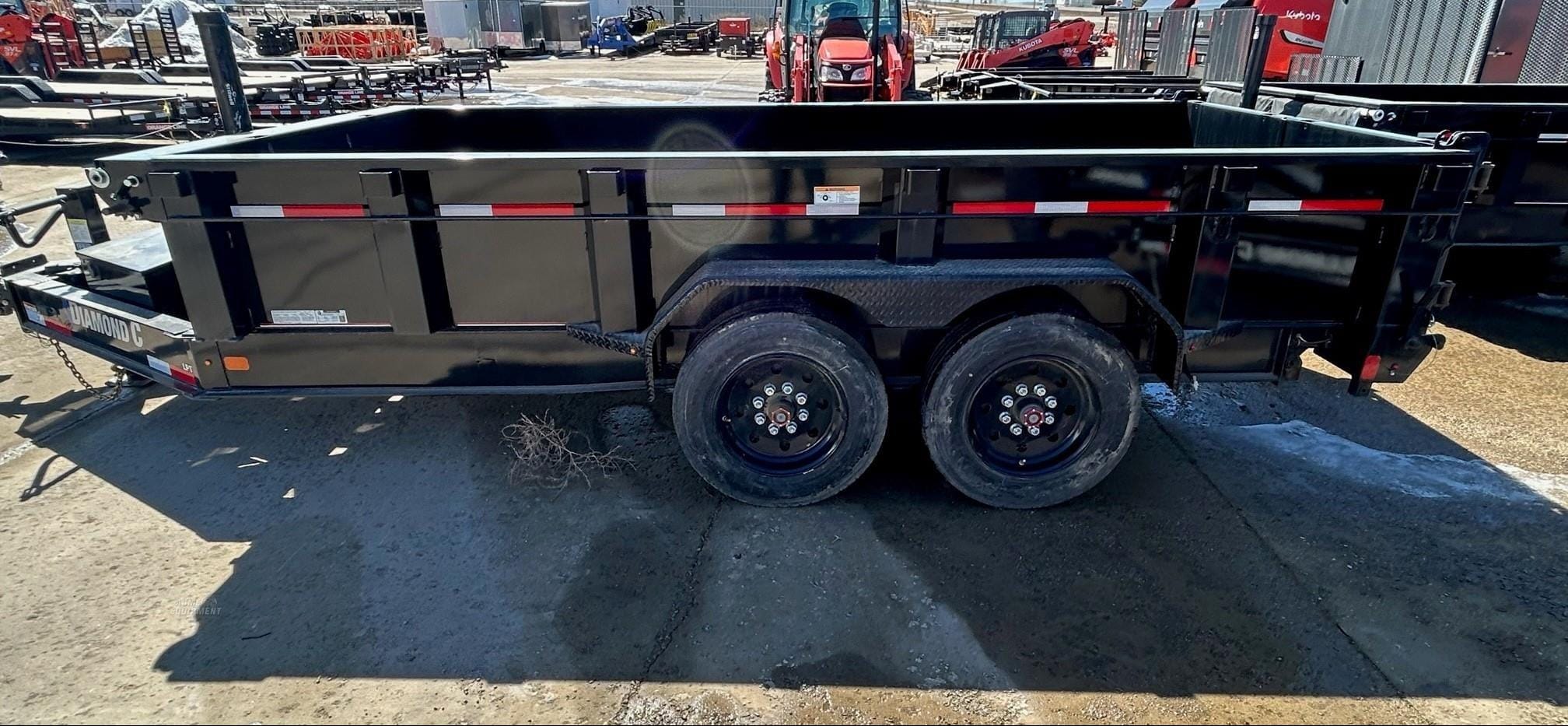 2022 Diamond C LPT Equipment Image0