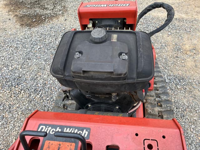 Image of Ditch Witch C16X equipment image 4