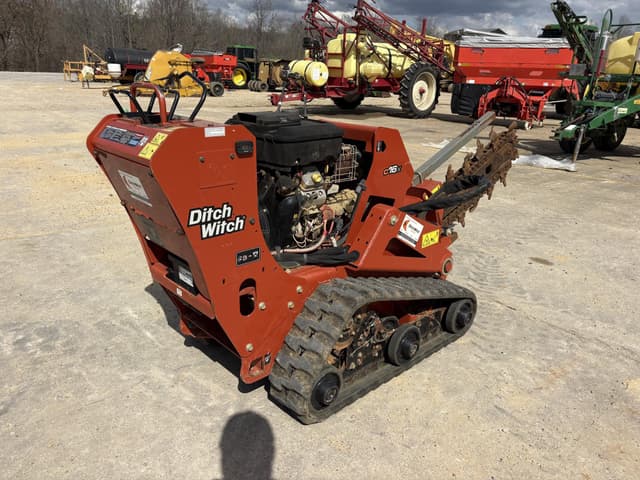 Image of Ditch Witch C16X equipment image 1