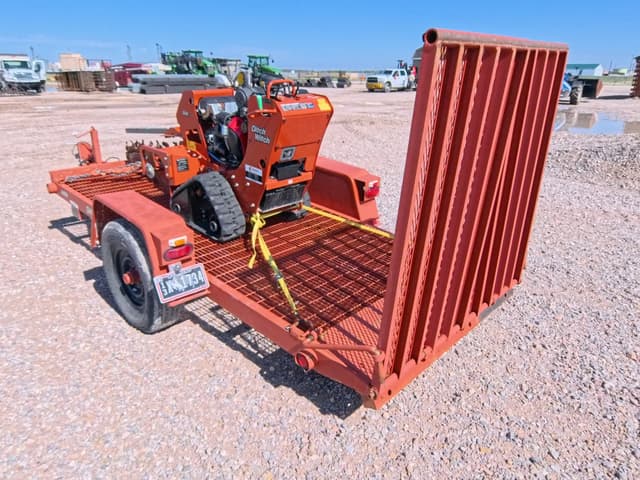 Image of Ditch Witch C24X equipment image 2