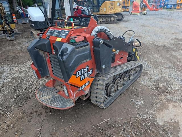 Image of Ditch Witch SK1550 equipment image 3