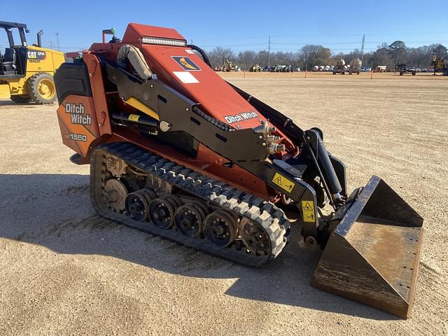 Image of Ditch Witch SK1550 equipment image 3