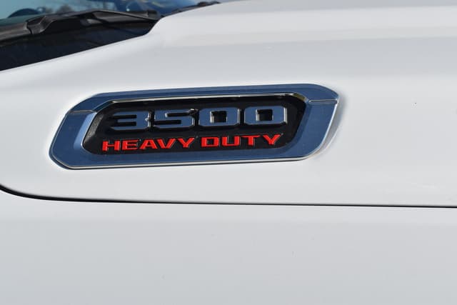 Image of Dodge Ram 3500 equipment image 3