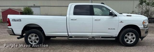 Image of Dodge Ram 2500 equipment image 3