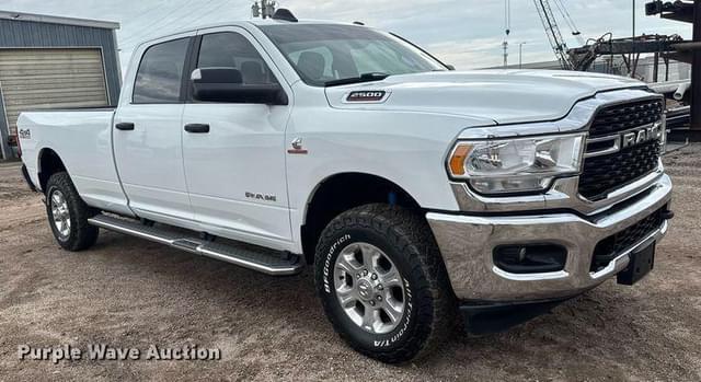 Image of Dodge Ram 2500 equipment image 2