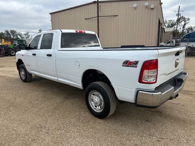 Image of Dodge Ram 2500 equipment image 3