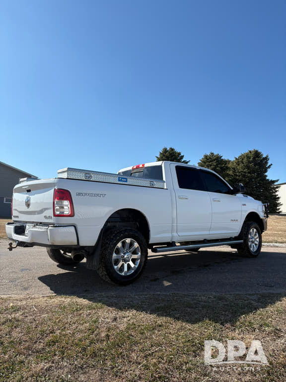 Image of Dodge Ram 2500 equipment image 4