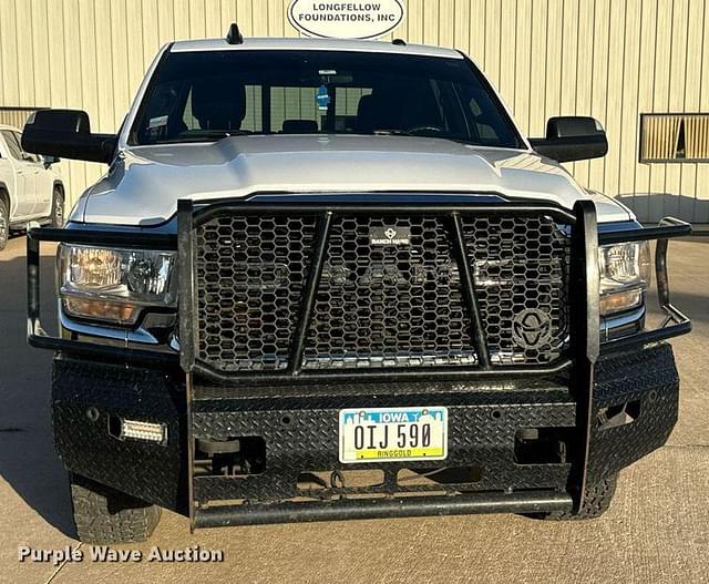 Image of Dodge Ram 2500HD equipment image 1