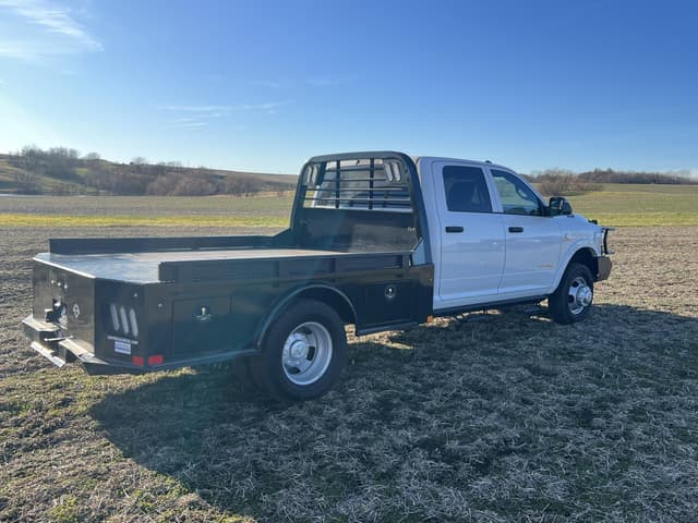 Image of Dodge Ram 3500 equipment image 4