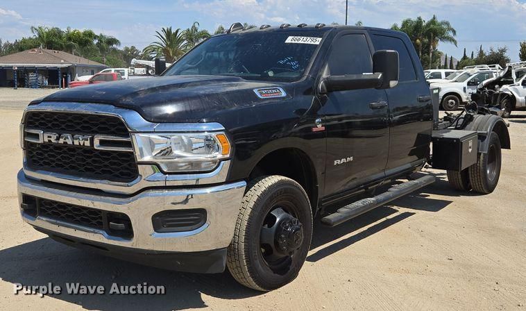 2022 Dodge Ram 3500 Equipment Image0