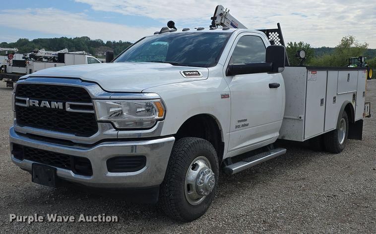 2022 Dodge Ram 3500 Equipment Image0