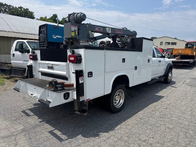 Image of Dodge Ram 4500 equipment image 2