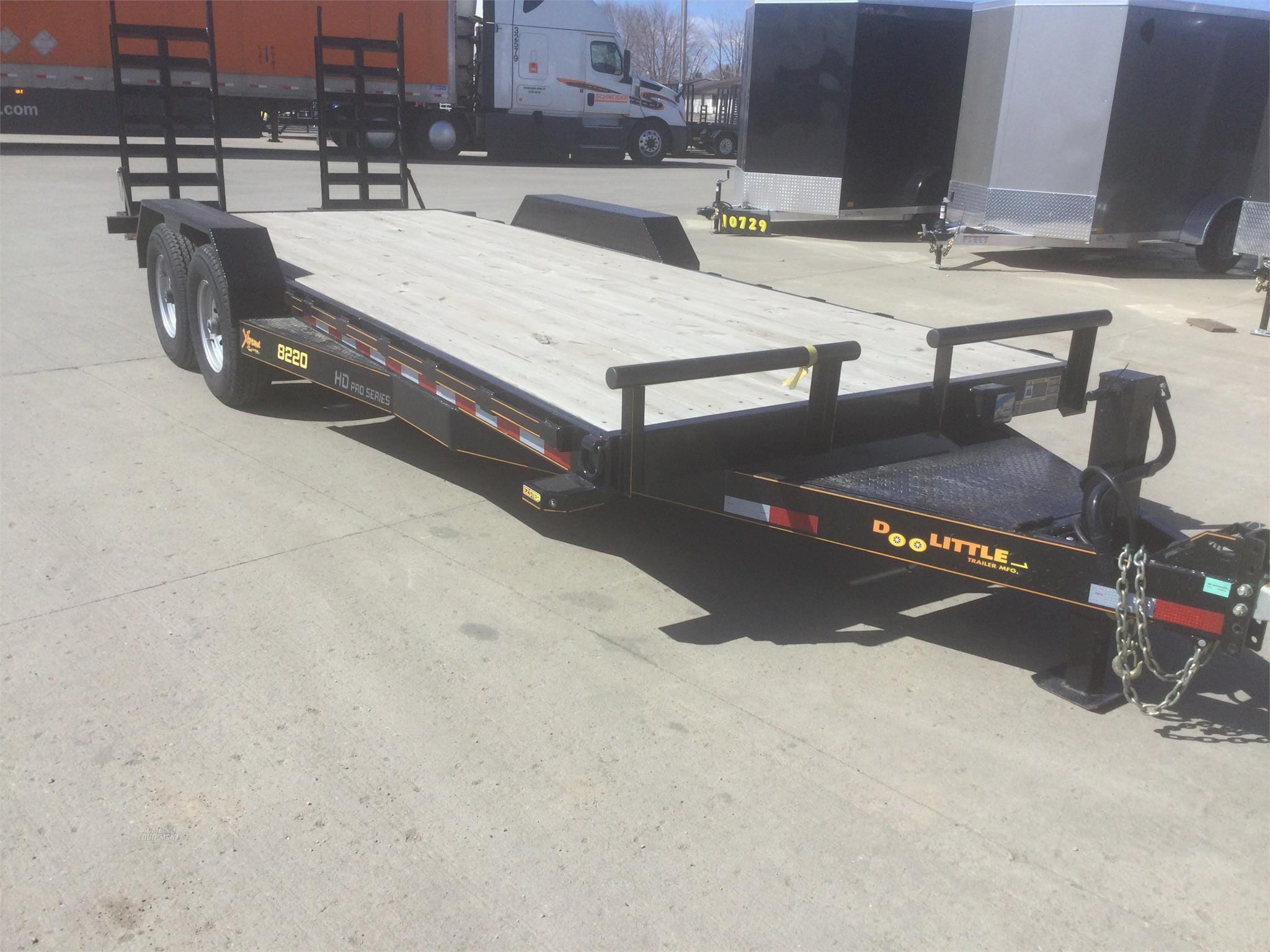 2022 Doolittle Xtreme HD Pro Series 8220 Equipment Image0