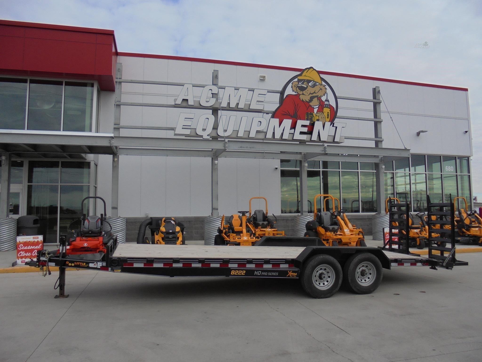 2022 Doolittle Xtreme HD Pro Series 8222 Equipment Image0