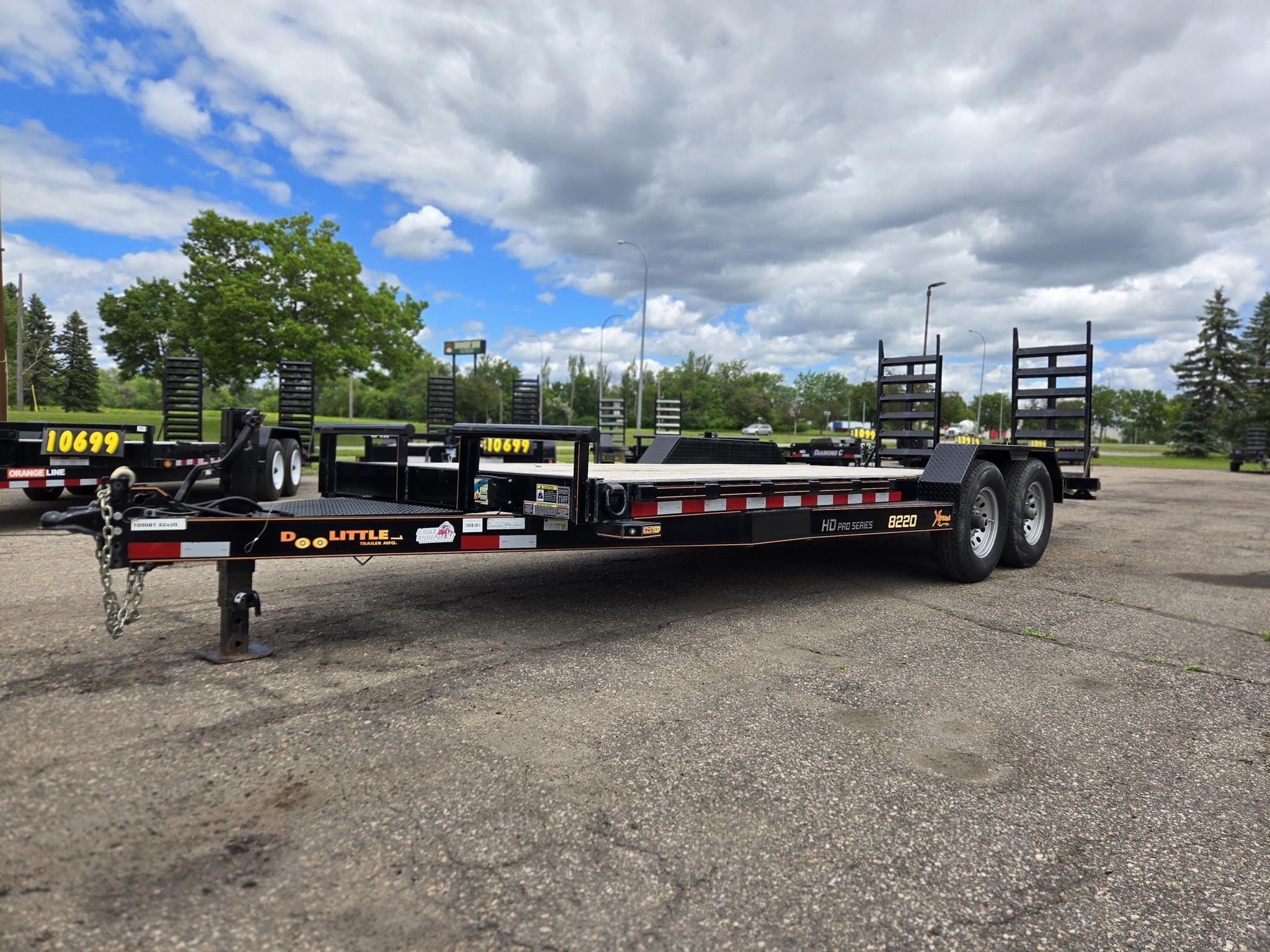 2022 Doolittle Xtreme HD Pro Series 8220 Equipment Image0