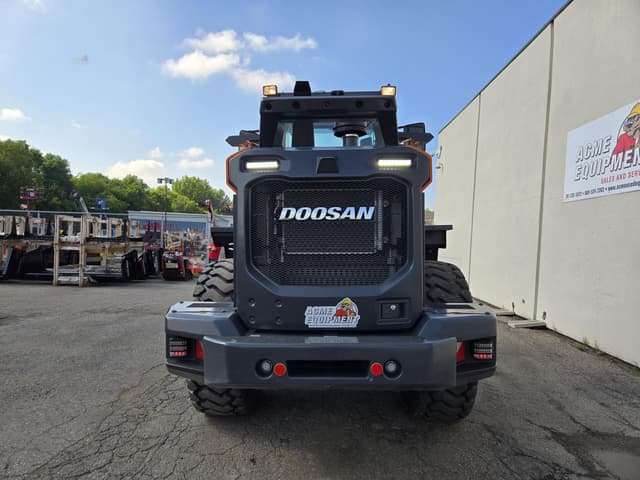 Image of  Doosan DL200-7 equipment image 4