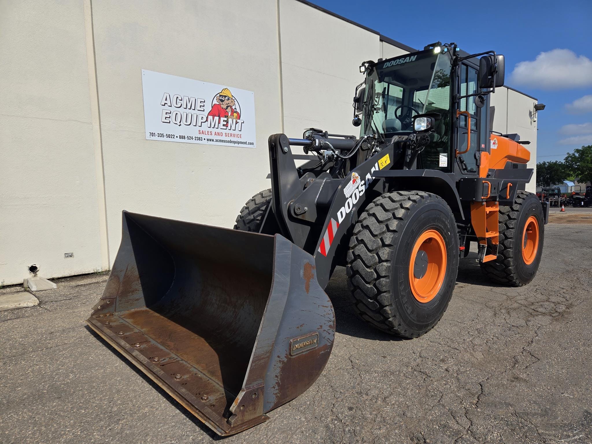 2022  Doosan DL200-7 Equipment Image0