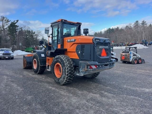 Image of Doosan DL220-7 equipment image 2