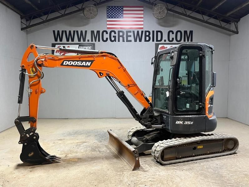 2022  Doosan  DX35Z-7 Equipment Image0