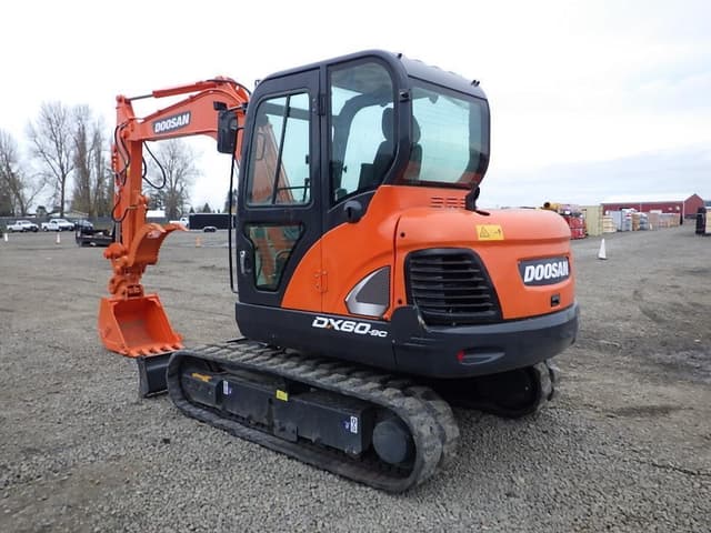Image of  Doosan DX60-9C equipment image 4