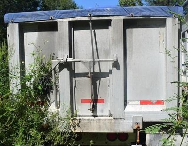 Image of Double D Dump Trailer equipment image 1