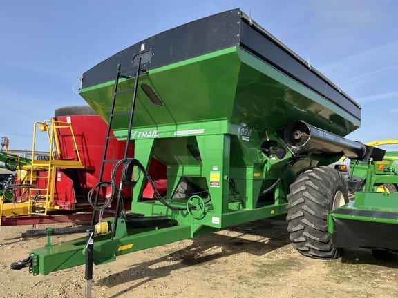 Main image E-Z Trail 1020