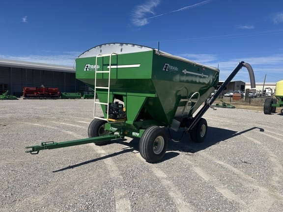 2022 E-Z Trail 1074 Equipment Image0