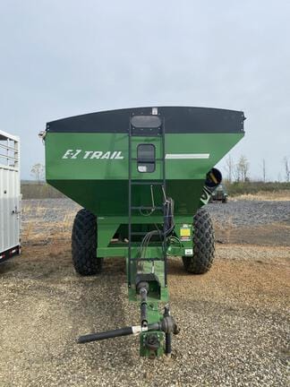 Main image E-Z Trail 550