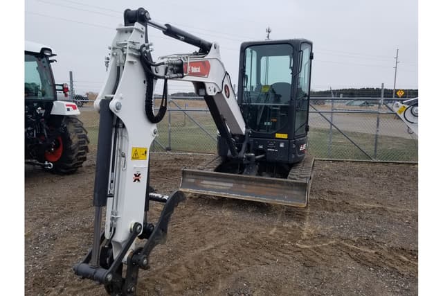 Image of Bobcat E35 equipment image 4