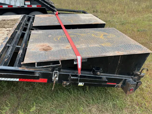 Image of East Texas Undetermined equipment image 4