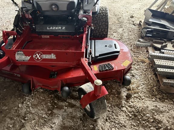 Image of Exmark Lazer Z equipment image 3