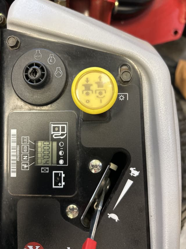 Image of Exmark Lazer Z equipment image 2