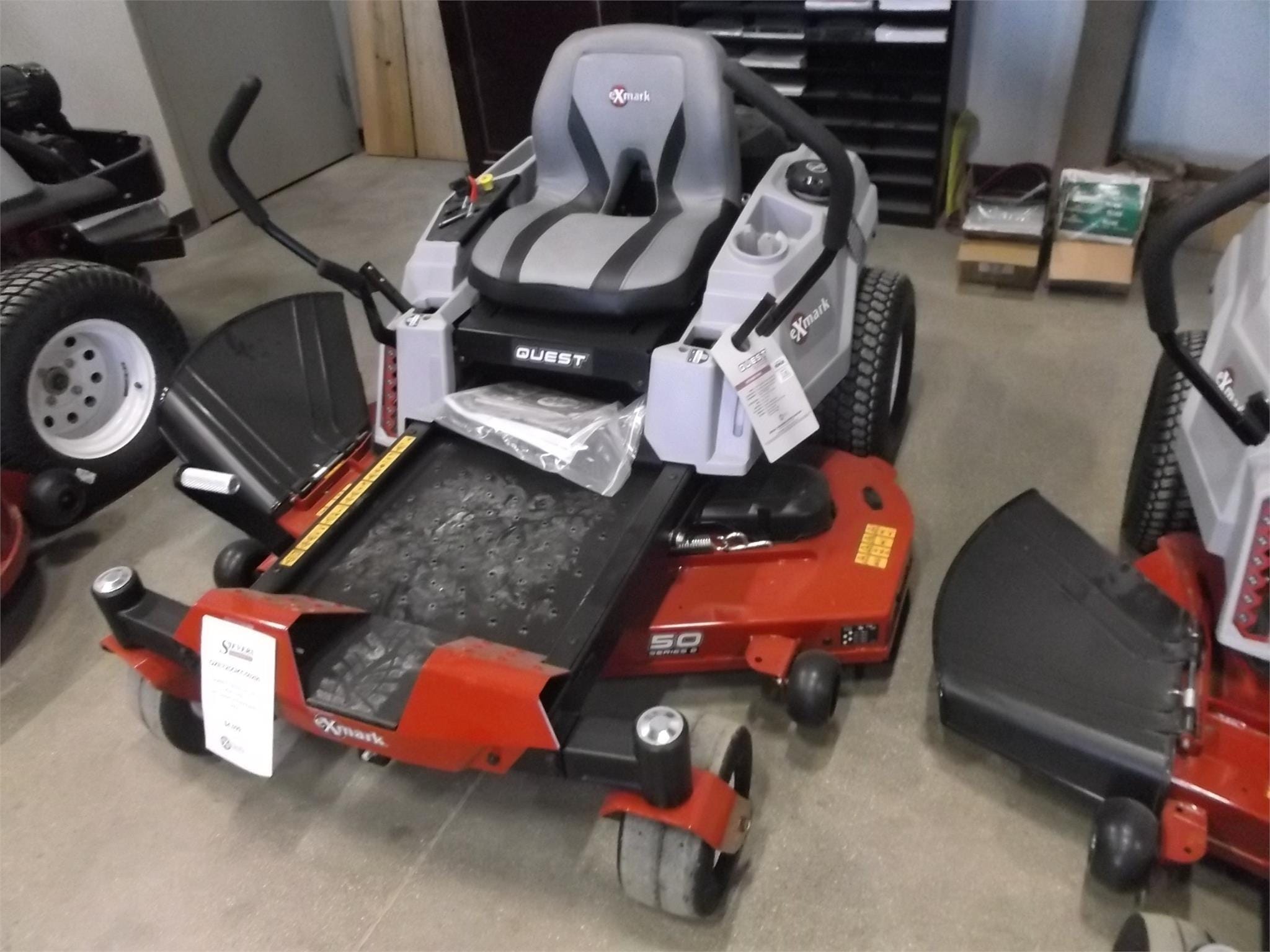 Main image Exmark Quest