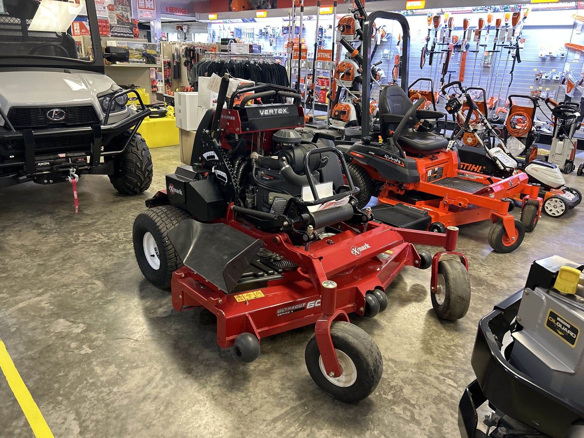 2022 Exmark VXS730GKA60400 Equipment Image0