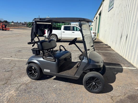 2022 EZ-GO Golf Cart Equipment Image0