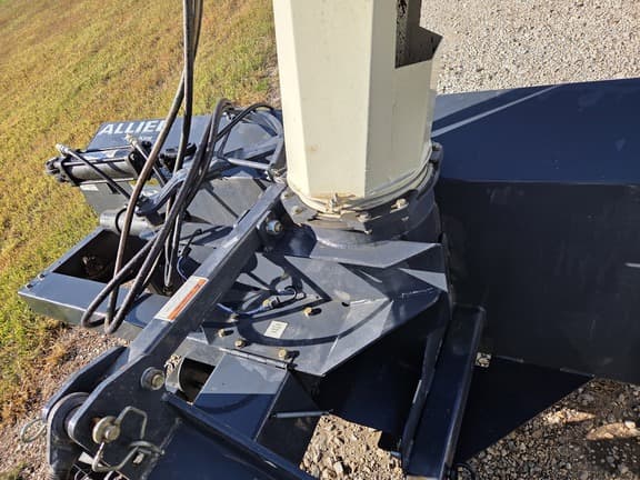 Image of Farm King 8420 equipment image 1