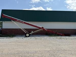 2022 Farm King 1036 Image