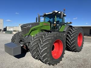 2022 Fendt 1042 Vario Image